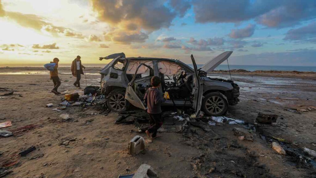 Hamas accuses Israel of sabotaging ceasefire after commander is targeted