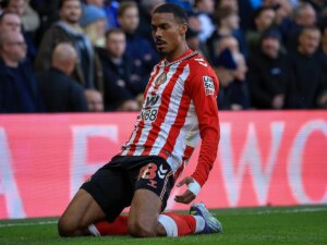 Isidor to start? Predicted Sunderland XI vs. Man City