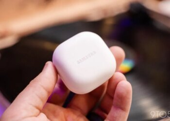 Galaxy Buds 4 goes back to old charging case is latest leak