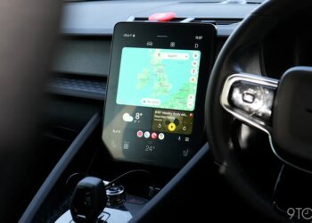 Android Auto update may fix steering wheel, hints at new features