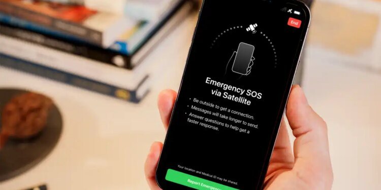 SOS via Satellite on iOS