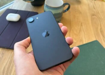 iPhone 16e review: Rear view