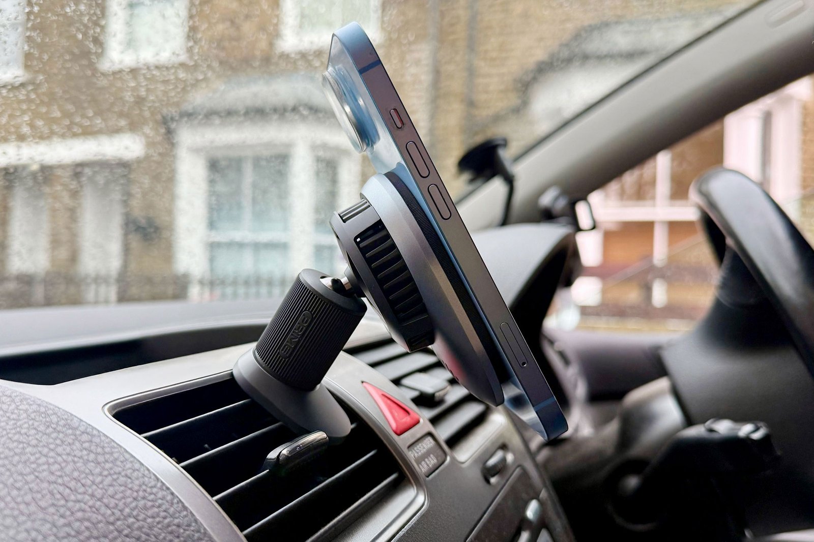 Anker Prime 25W Wireless Car Charger – Best MagSafe car charger