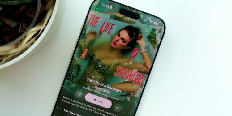 iOS 26 4 Apple Music design