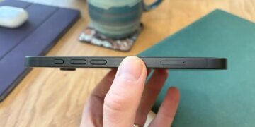iPhone 16e review: Action button