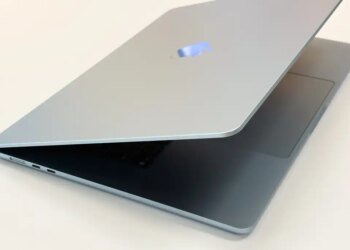 M4 MacBook Air Sky Blue angle