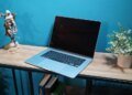 MacBook Air M4 15 Inch 2025 Sky Blue