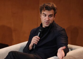 Airbnb plans to bake in AI features for search, discovery and support