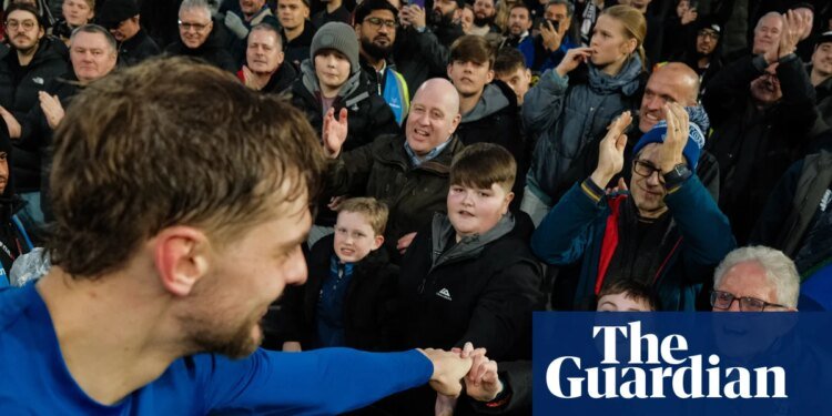 Moyes has Everton’s away days on track and now seeks home comforts | Everton