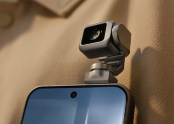 Honor says its 'Robot phone' with moving camera can dance to music