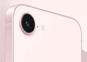 iPhone 17e in soft pink