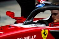 Ferrari retire ses mini-ailerons sur le halo après discussions avec la FIA