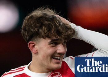 Arsenal pull away at top and Spurs grab a late point at Liverpool | Football Weekly | Football