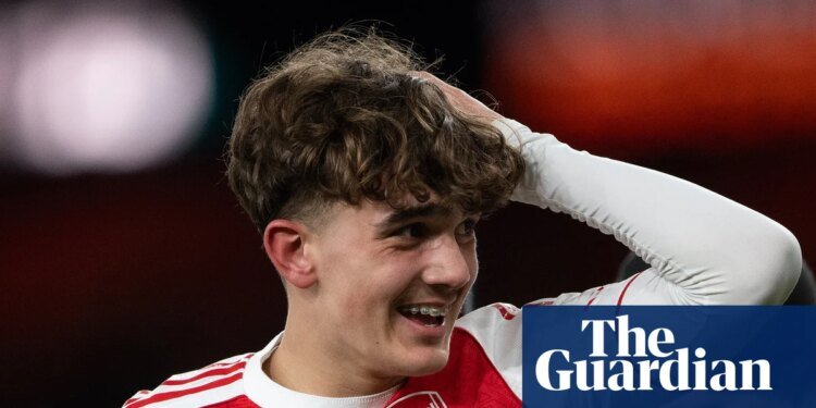 Arsenal pull away at top and Spurs grab a late point at Liverpool | Football Weekly | Football