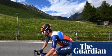 Australian cyclist Michael Matthews breaks both wrists in horror training crash | Cycling