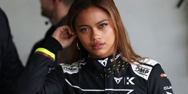 Bianca Bustamante de retour avec Cupra Kiro au Rookie Test de Madrid