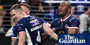 Leeds’ Maika Sivo stars in demolition of Hull KR in Las Vegas | Leeds Rhinos
