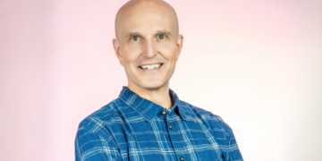 PopSockets Founder, David Barnett